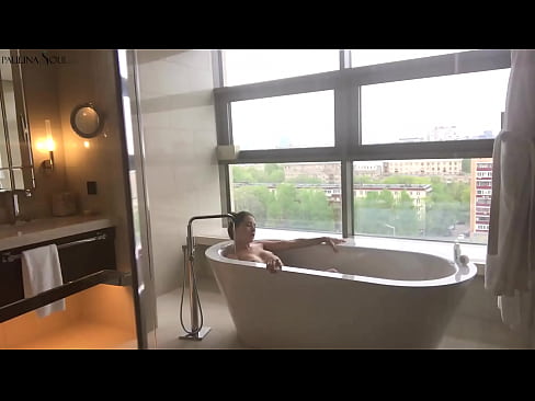 ❤️ Riesiges Babe wichst leidenschaftlich ihre Muschi im Badezimmer ❤ Fucking bei de.hentaivost.ru ❤